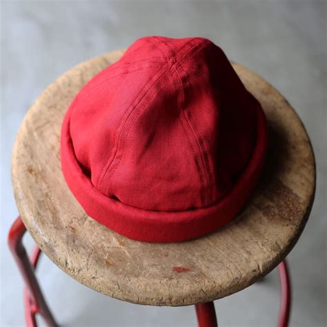 roundabout / Linen Roll Cap | distrad