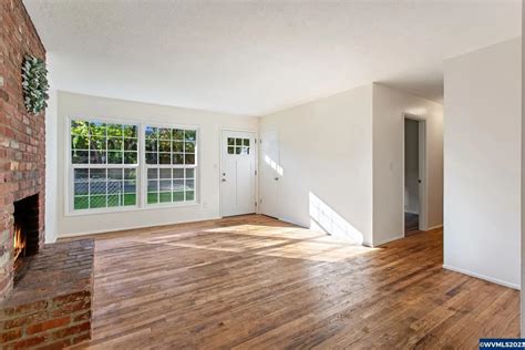 203 Eluria Street, Oregon City, OR 97045: Sales, Floorplans, Property ...