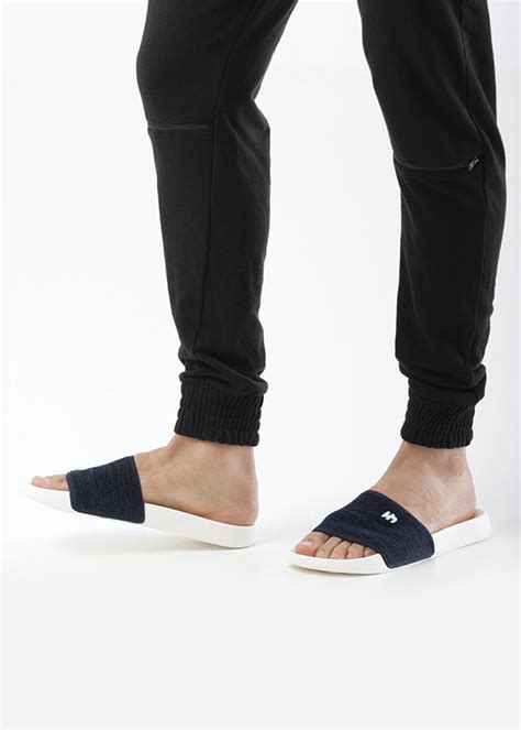 Get Contrast Base Detail Textured Flap Slides at ₹ 999 | LBB Shop