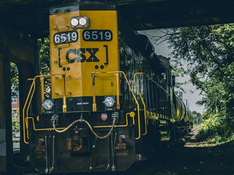 A state-backed report found coal dust across Curtis Bay. CSX isn’t convinced. - Center Maryland