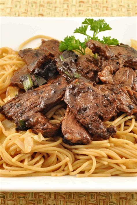 Stir-Fried Steak with Black Garlic Sauce