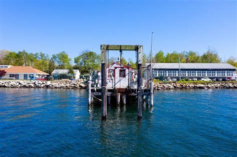 Iconic Long Island, Maine waterfront property now available via auction