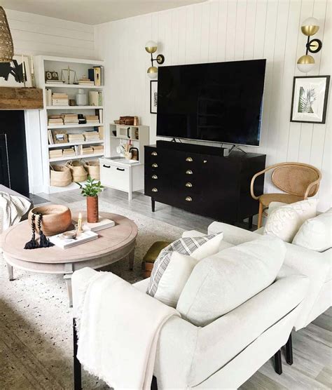 31 Shiplap TV Wall Ideas to Revolutionize Your Space