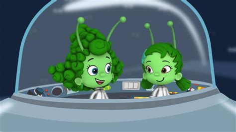 Watch Bubble Guppies Season 1 Episode 7: The Moon Rocks! - Paramount+