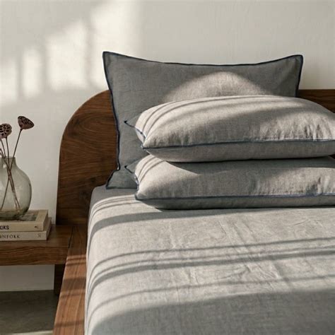 Pebble Gray Linen Bedsheet Set – Kinavu Living