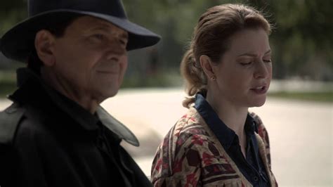 Pictures of Mark Lindsay Chapman