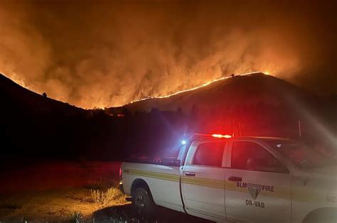 Oregon's record-breaking wildfire season ends with nearly 2 million ...