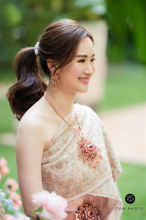 Thailand national costume in 2024 | Thailand national costume, Traditional wedding dresses, Girl