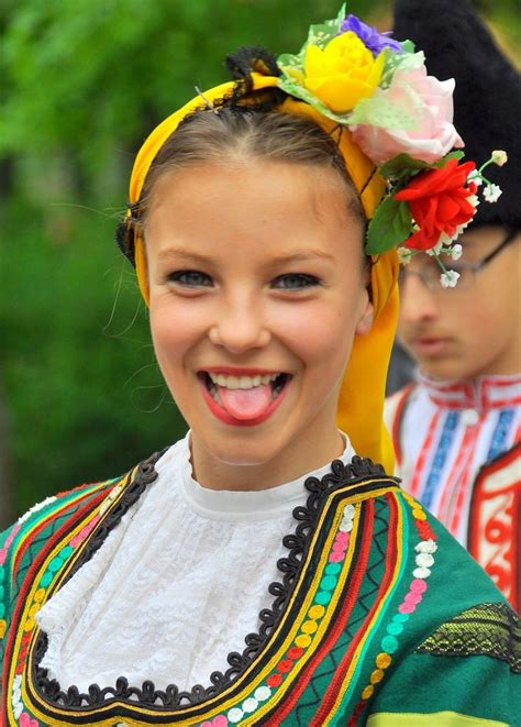 Асен Великов - фотографът, който възражда българското | Bulgarian women ...