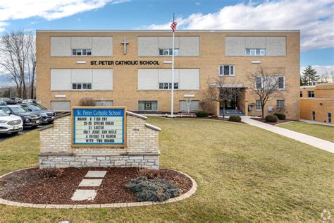 St Peter Elementary School in Slinger, WI - Homes.com