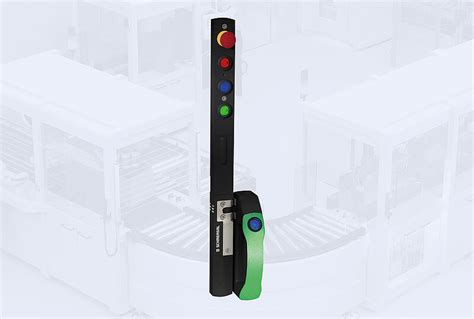 Colour signals: machine status is directly visible on the handle ...