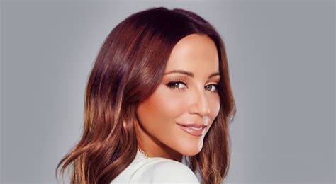 Everyone Is Losing Their Mind Over Kay Adams' Stunning Kentucky Derby Outfit