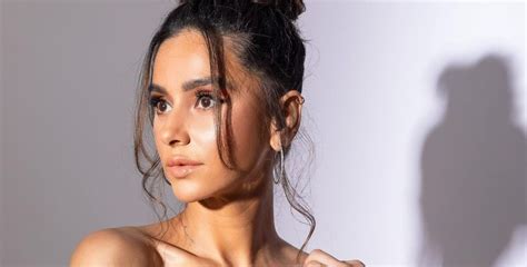 Shibani Dandekar Akhtar Brutally Trolled For Alleged ‘Botched Jawline ...