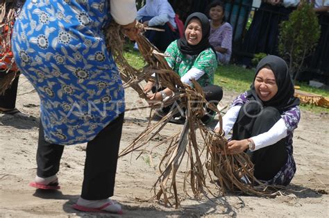 Image result for Java Traditional Game