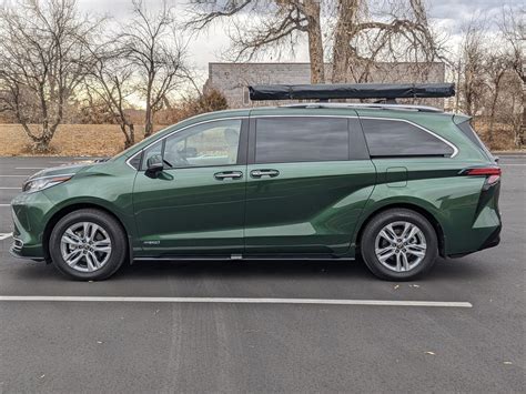 2021 Toyota Sienna XLE — Oasis Campervans
