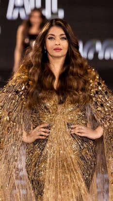 10 lessons on blingy dressing from Aishwarya Rai Bachchan