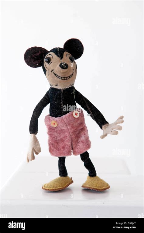 Mickey Mouse Old Toy 的图像结果