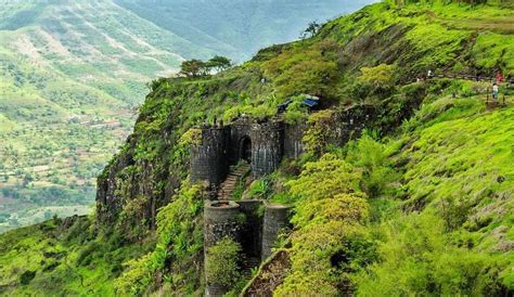 The Haunted Tale Of Sinhagad Fort Is So Scary That It Will Make Your ...