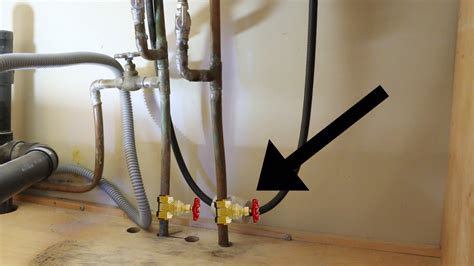 How to Connect a Water Line to Your Refrigerator : 7 Steps (with ...