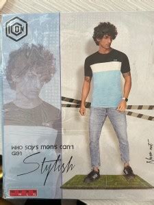 Icon Clothing Colorblock, Self Design Men Round Neck Blue, Yellow ...