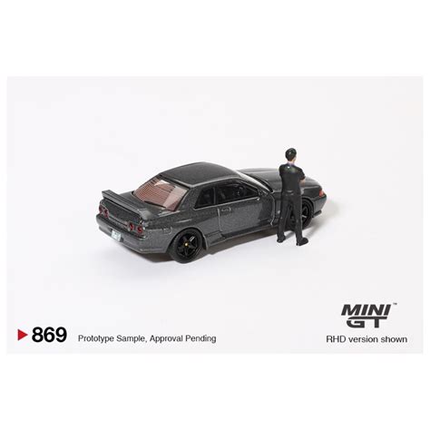 Mini GT #869: Nissan Skyline GT-R (R32) Gunmetal W/ Matsuda Figure Tsu ...