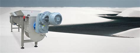 Screw conveyor for the transportation of screened material. | Nuove Energie