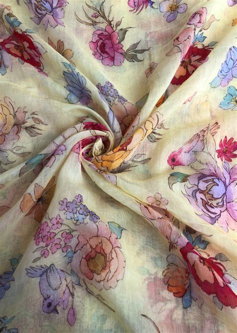 Light Yellow Flowe & Bird Print Mul Chanderi – Aparnaa Sarees