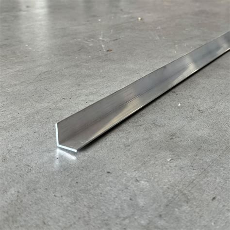 Aluminium 19 x 19 x 1.9mm Equal Angle 5.95M - SD ALUMINIUM