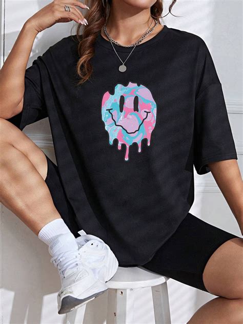 Black Smiley Chest Print Graphic Tshirt – Outzidr