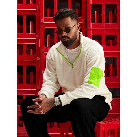 Buy The Souled Store Off-White Men Oversized Sweatshirts Online