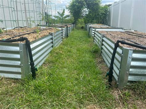 Raised bed watering system - Raised Bed Guide