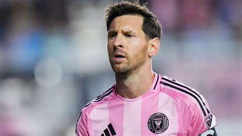 VIDEO: Cheer up Leo! Lionel Messi's awkward reaction to son Mateo's ...