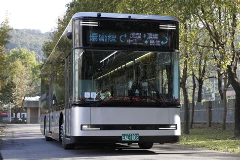 鴻海Model T廠區接駁電動巴士大公開 員工往返廠區方便喊讚 | ETtoday財經雲 | ETtoday新聞雲