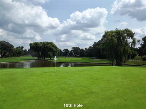 Windy City Public Golfers Guide: Hilldale Golf Club - Hoffman Estates
