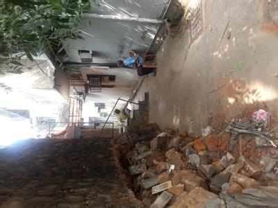 Open drain in new friends colony - Times of India