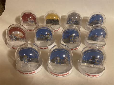 I got a commission for the Snow Globes : r/fnv