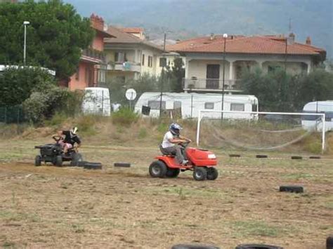 gara trattorini rasaerba a Loro Ciuffenna   ultima manche  