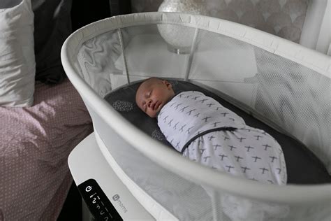 How to Get Newborn to Sleep in Bassinet? - Infant's Comfort
