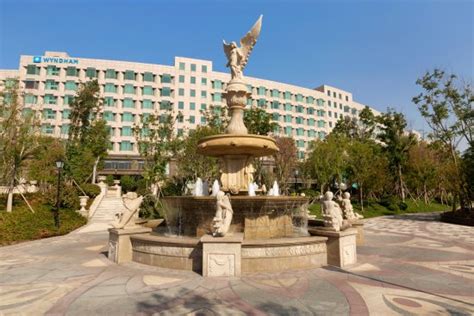 WYNDHAM QINGDAO - Hotel Reviews, Photos, Rate Comparison - Tripadvisor