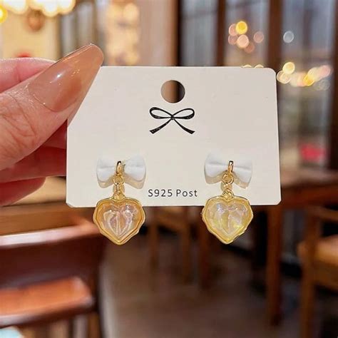 Bling Blogger Heart Earrings – Estailo-Fashioning You!