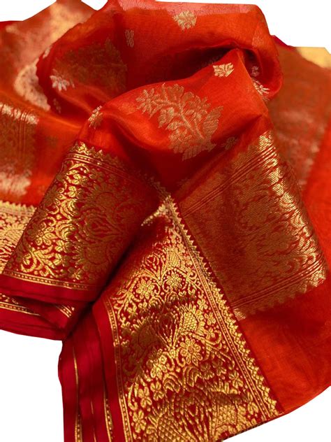 Stunning Red Chanderi Handloom Silk Saree - Exquisite Design