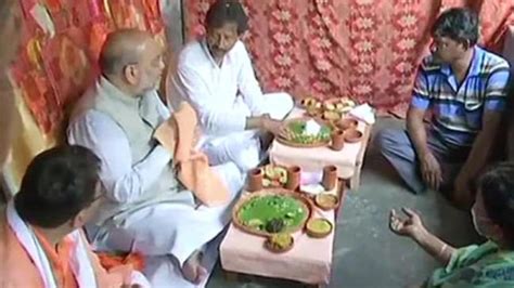 Bengal phase 4 campaigning: Amit Shah lunches at rickshaw puller's ...