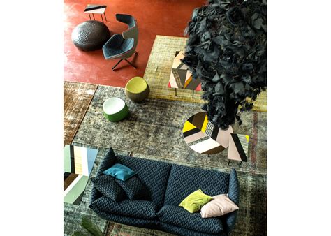 Fishbone Style Seating 的图像结果