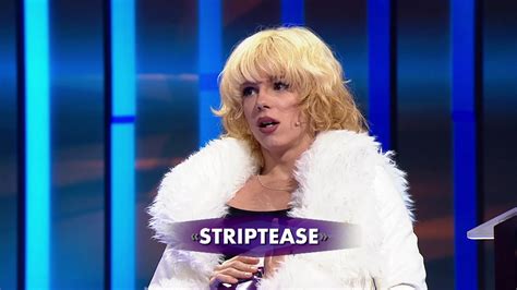 Samantha Hudson y Máximo Huerta suben la temperatura del plató gracias a un “striptease”