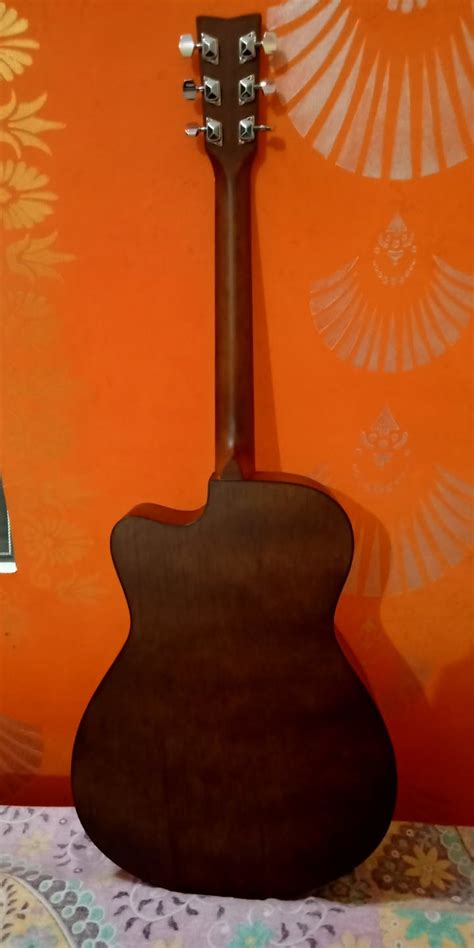 Yamaha FS80C Concert Cutaway Acoustic Guitar with Strap, Picks & Ebook ...