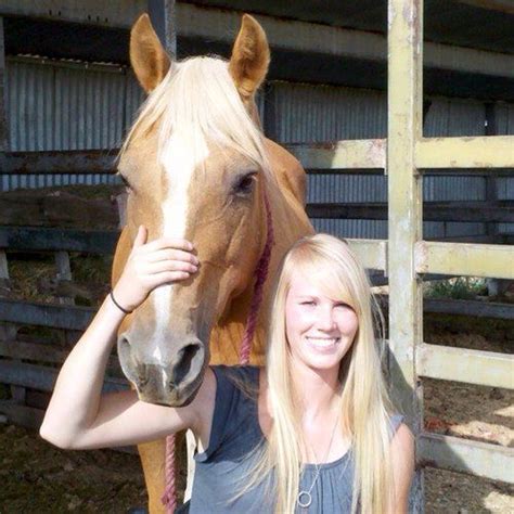 Amberley Snyder | Horses, Barrel racing horses, Ride rodeo