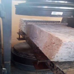 Flexural Strength Test Example 的图像结果