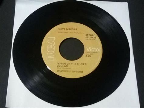[1975] Dave & Sugar: Queen Of The Silver Dollar / Fools [VG] 45RPM 7" record RCA | #3927759695