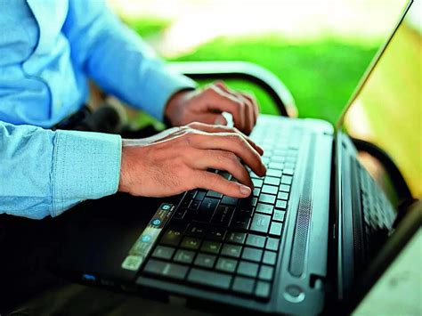 Techie loses Rs 11 lakh after downloading malicious app