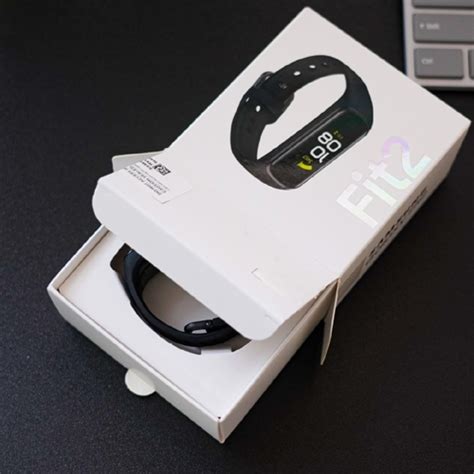 सैमसंग गैलेक्सी फिट 2 फिटनेस बैंड : हैंडवॉश फीचर के अलावा ये हैं खास ...